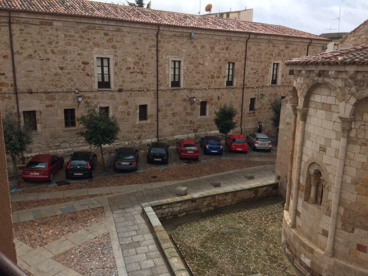 Casa Santa Maria La Nueva Con Aire Acondicionado Apartment Zamora Bagian luar foto